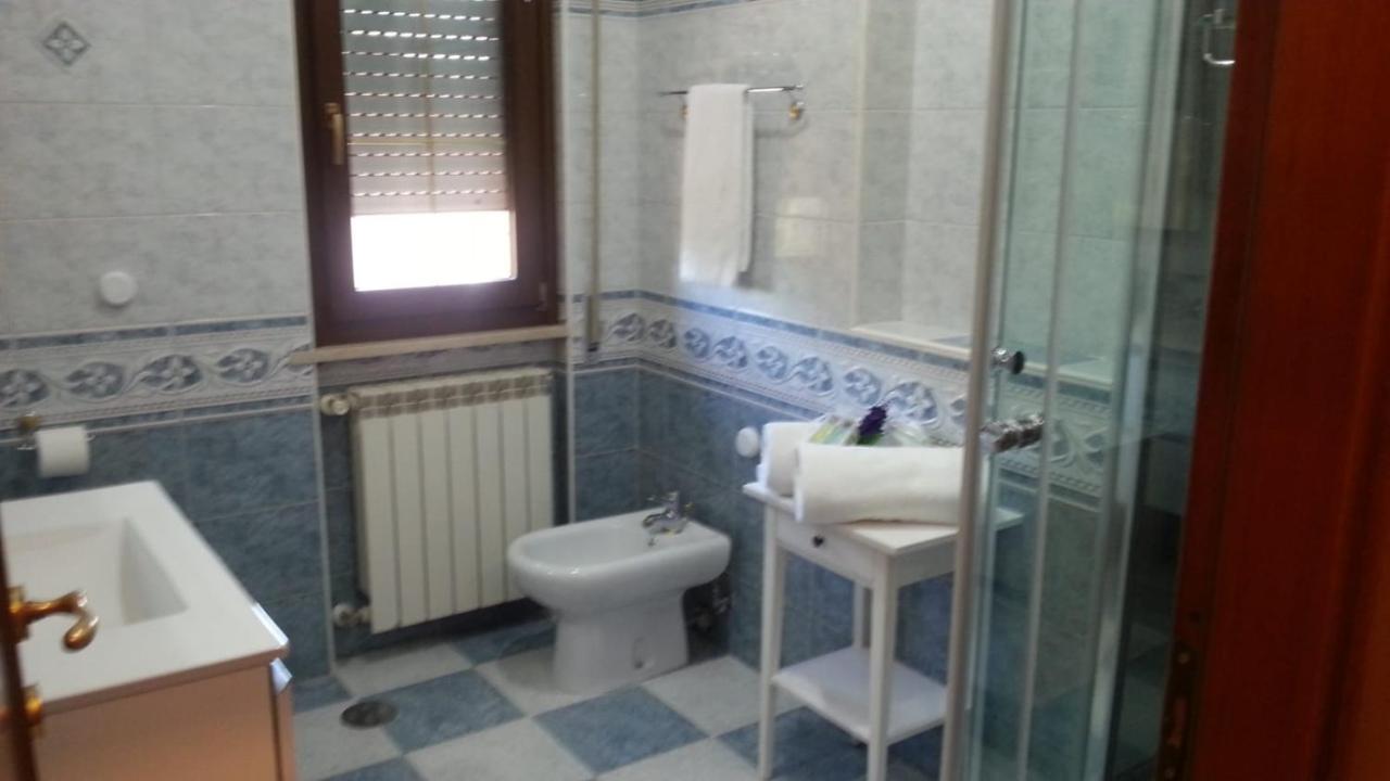 King Suite - Intera Suite Vicino Aeroporto E Fiera Di Roma Fiumicino Exterior foto